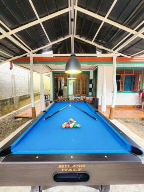 Evoke Hostels, Hiriketiya beach
